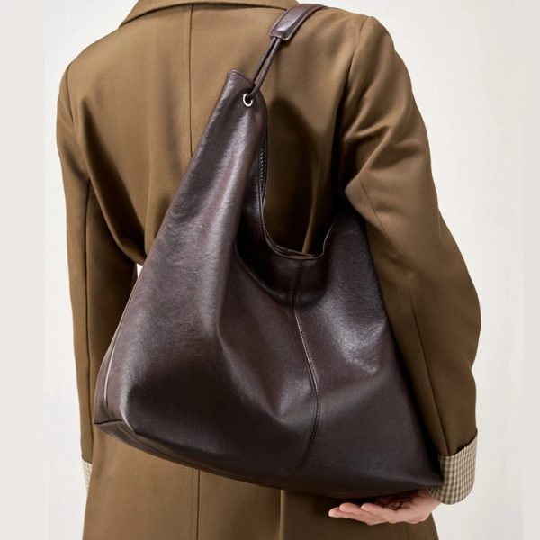 Slouch Tobe Leather Bag - Image 6