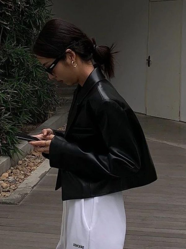 Cropped Leather Blazer - Image 3